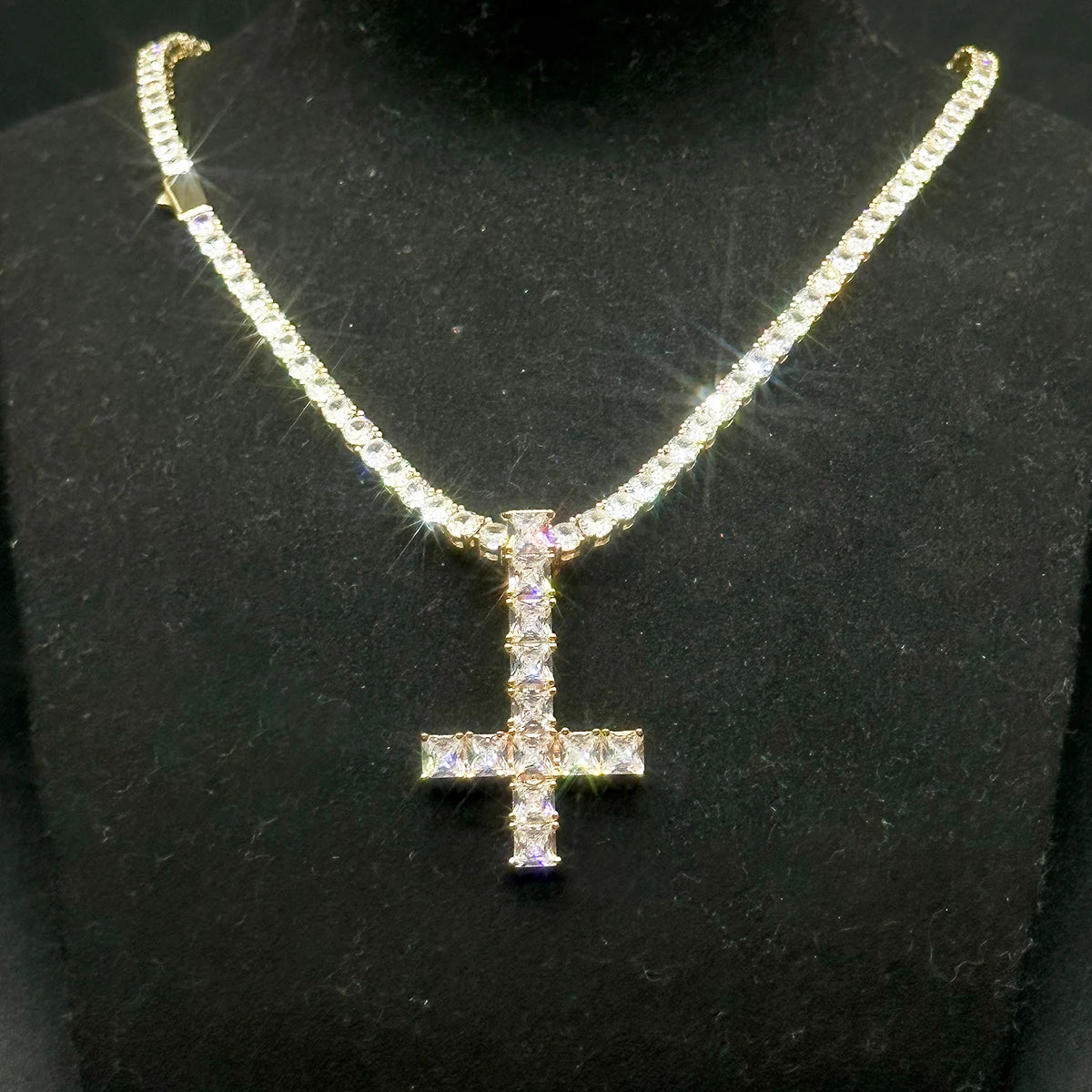 Cross Pendant Necklace Jewelry for Women AAAAA Cubic Zirconia